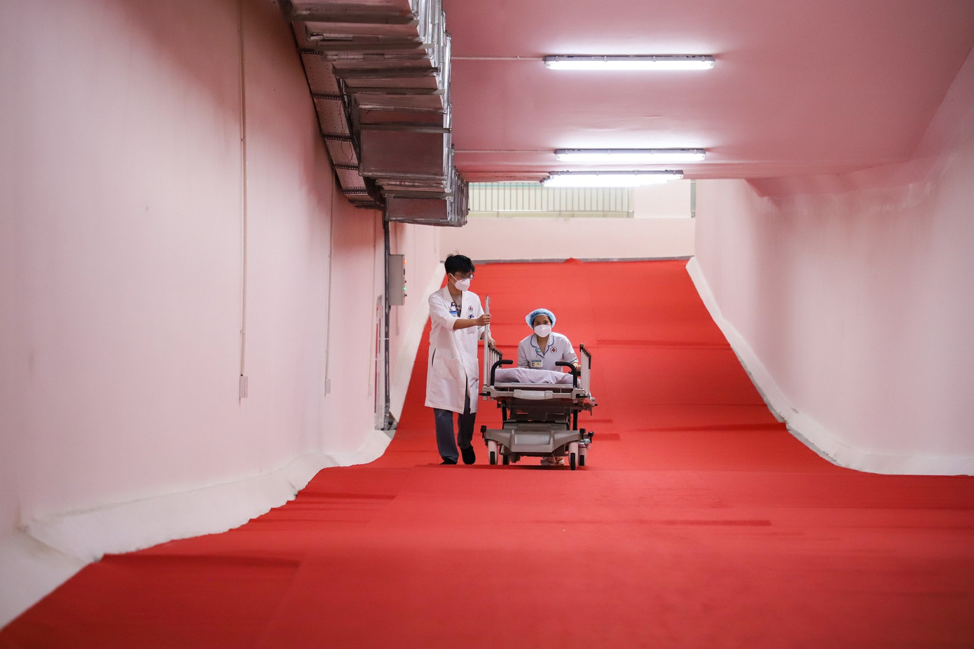 Lần đầu tiên tại TPHCM, một bệnh viện triển khai xây dựng đường hầm xuyên dưới lòng đất kết nối các khu khám chữa bệnh