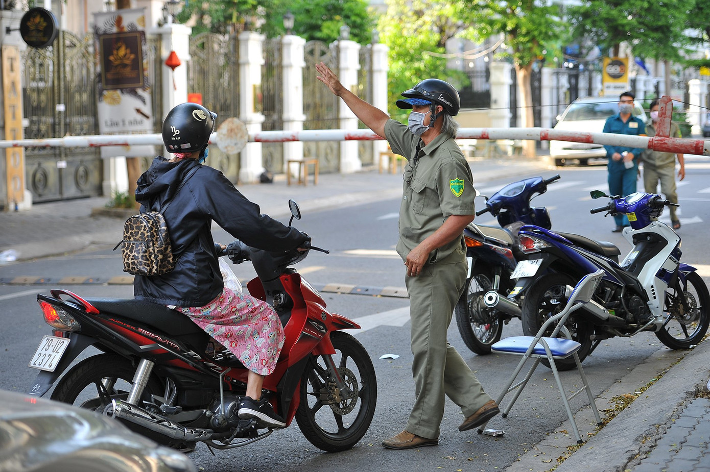 TPHCM sẽ tinh giản khoảng 30.000 nhân sự sau khi sắp xếp lại mô hình khu phố, ấp TPHCM sẽ tinh giản khoảng 30.000 nhân sự sau khi sắp xếp lại mô hình khu phố, ấp