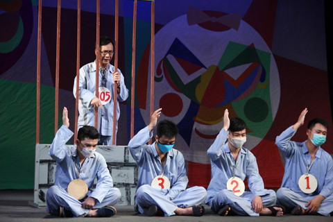 “Chữa bệnh nói nhiều” Ảnh: T.TOAN