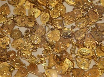 Vàng thế giới hai ngày qua tăng mạnh do bất ổn tại Cộng Hòa Síp. Nguồn ảnh: reuters