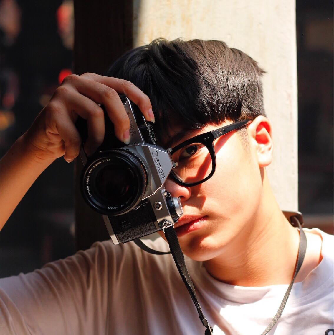 Bạn Khang Vỹ chia sẻ những khó khăn khi học online và kiểm tra, đánh giá trực tuyến. Ảnh: NVCC