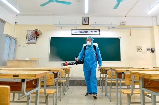 Trước khi mở cửa trường, các cơ sở giáo dục phải được Ban chỉ đạo phòng, chống dịch của TP. Thủ Đức và các quận, huyện kiểm tra, thẩm định kế hoạch, phương án phòng chống dịch khi dạy học trực tiếp. Ảnh minh họa: Internet