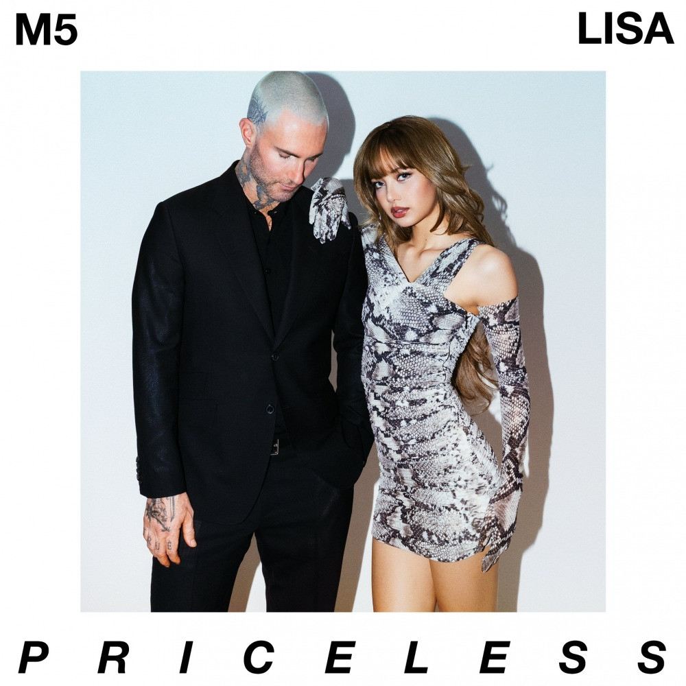 Lisa hợp tác với Maroon 5 trong đĩa đơn Priceless. Lisa hợp tác với Maroon 5 trong đĩa đơn Priceless.