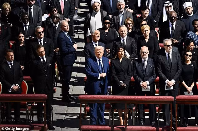 Ông Trump cùng các nhà lãnh đạo và hoàng gia thế giới dự tang lễ Giáo hoàng Francis. Ảnh: Getty Images.