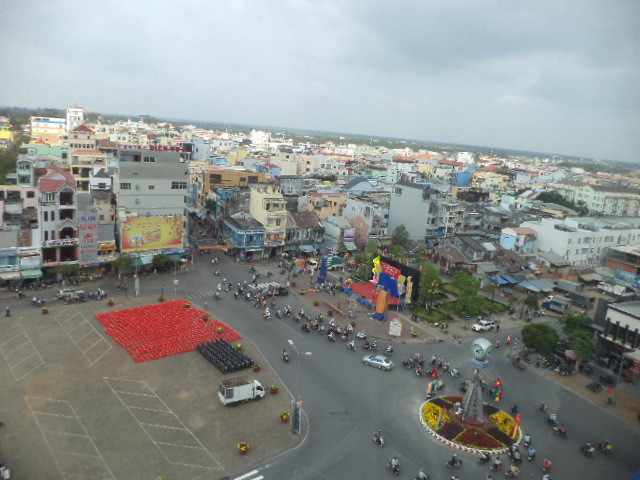 Trung tâm thành phố Sóc Trăng nhộn nhịp đón xuân về