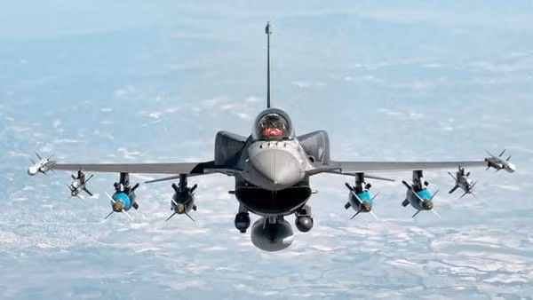 Tiêm kích F-16 Block 70/72