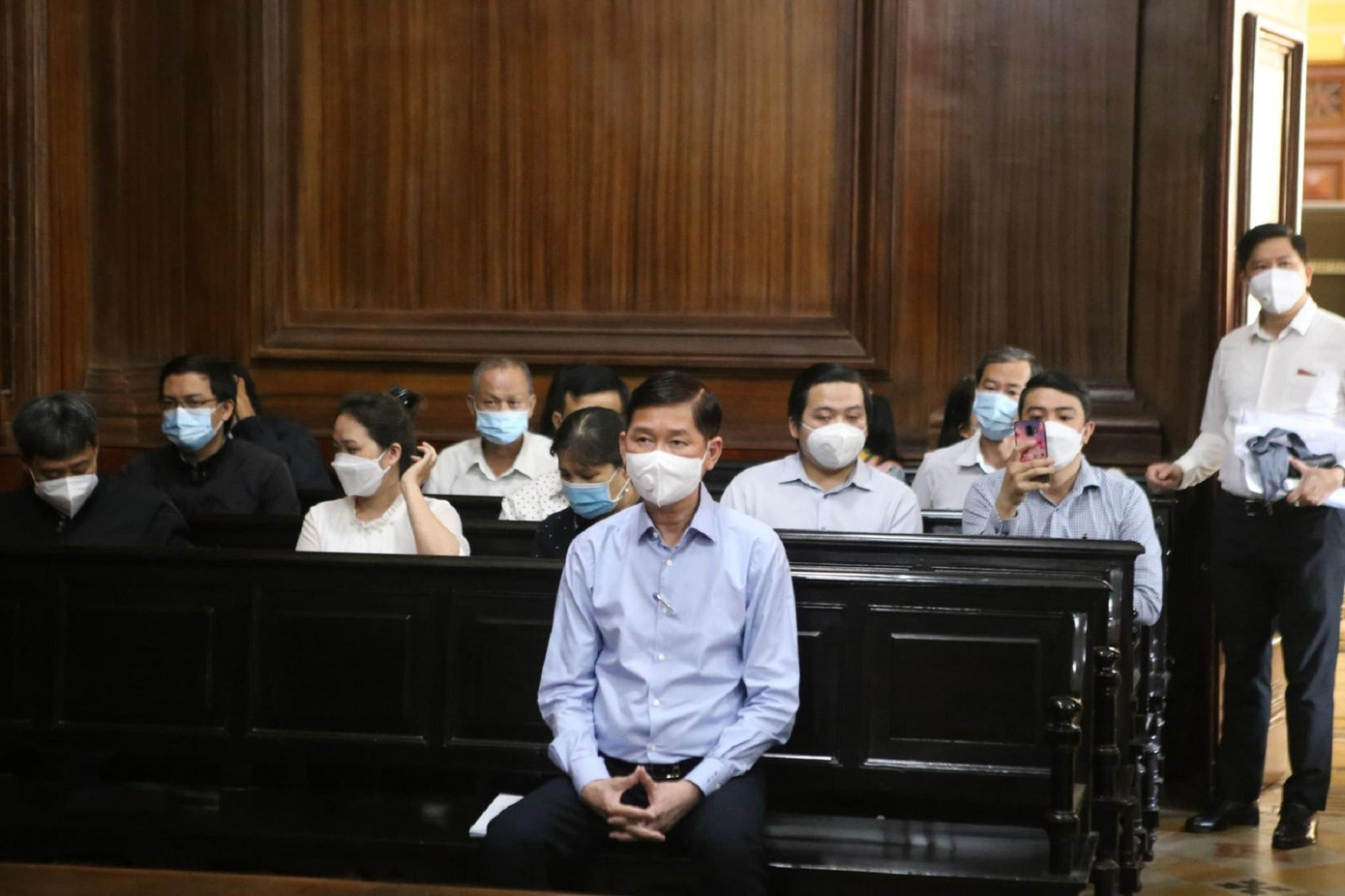 Phiên tòa sơ thẩm xử vụ SAGRI. Phiên tòa sơ thẩm xử vụ SAGRI.