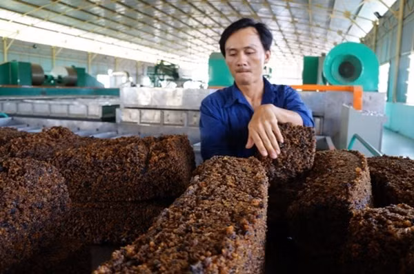 Cao su đen của nhà máy chế biển mủ cao su Hoàng Anh Attapeu được tư vấn từ các khách hàng chuyên sản xuất lốp ô tô 