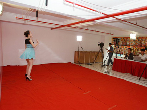 Phần thi năng khiếu trước ban giám khảo. Thể hiện phần thi năng khiếu trước ban giám khảo