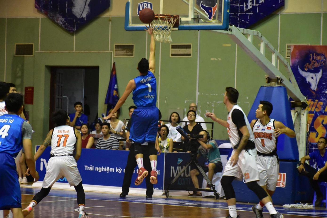 Mỗi khi vào sân, người hâm mộ luôn thấy được một Đinh Tiến Công chững chạc, cháy hết mình trên sân (Ảnh: NVCC)