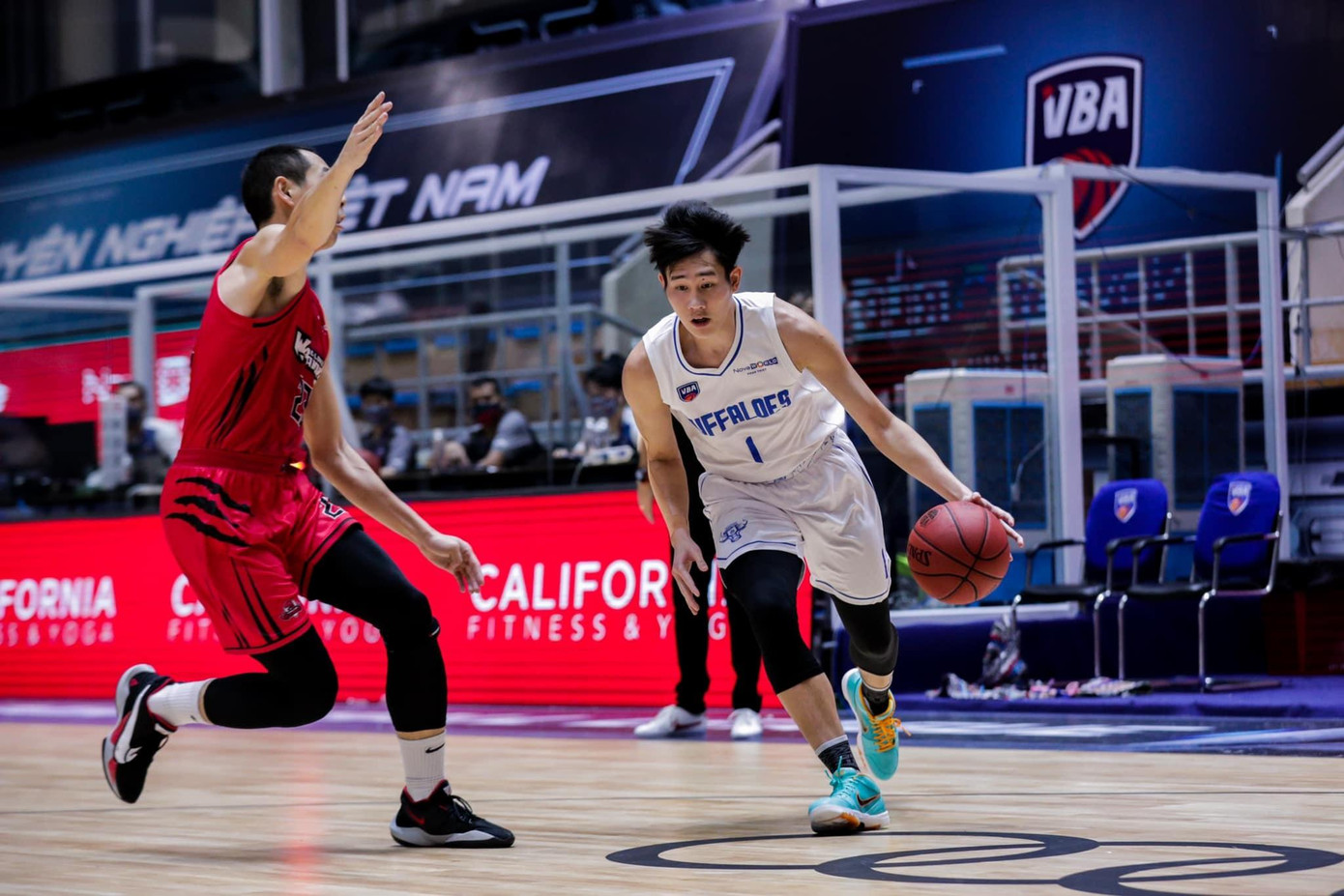 Đinh Tiến Công phô diễn tài năng trên sân (Ảnh: NVCC)