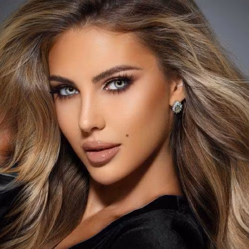 Heather Lee O'Keefe - thí sinh bang Montana tố kết quả Miss USA năm nay đã được dàn xếp. Heather Lee O'Keefe - thí sinh bang Montana tố kết quả Miss USA năm nay đã được dàn xếp.