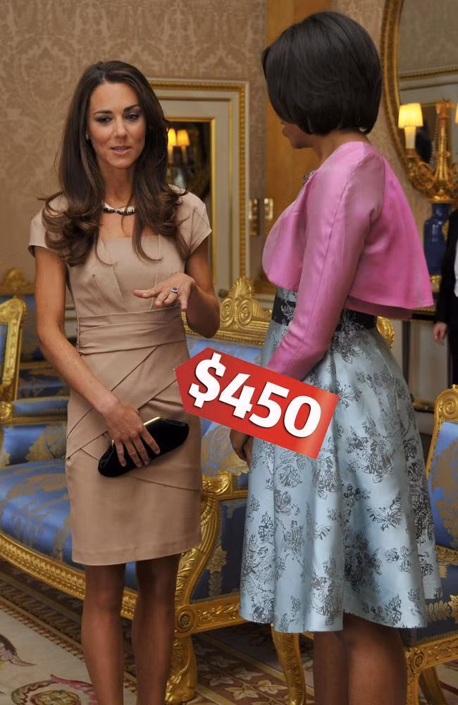 Hoạt động đầu tiên với tư cách thành viên Hoàng gia, Kate mặc váy chưa tới 500 đôla. Hoạt động đầu tiên với tư cách thành viên Hoàng gia, Kate mặc váy chưa tới 500 đôla.