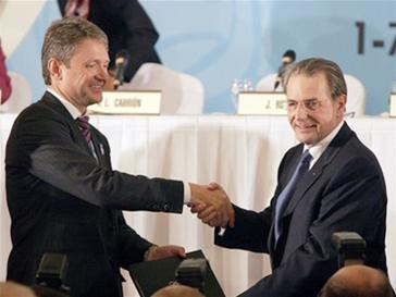 Đại diện thành phố Sochi nhận quyết định của Chủ tịch IOC