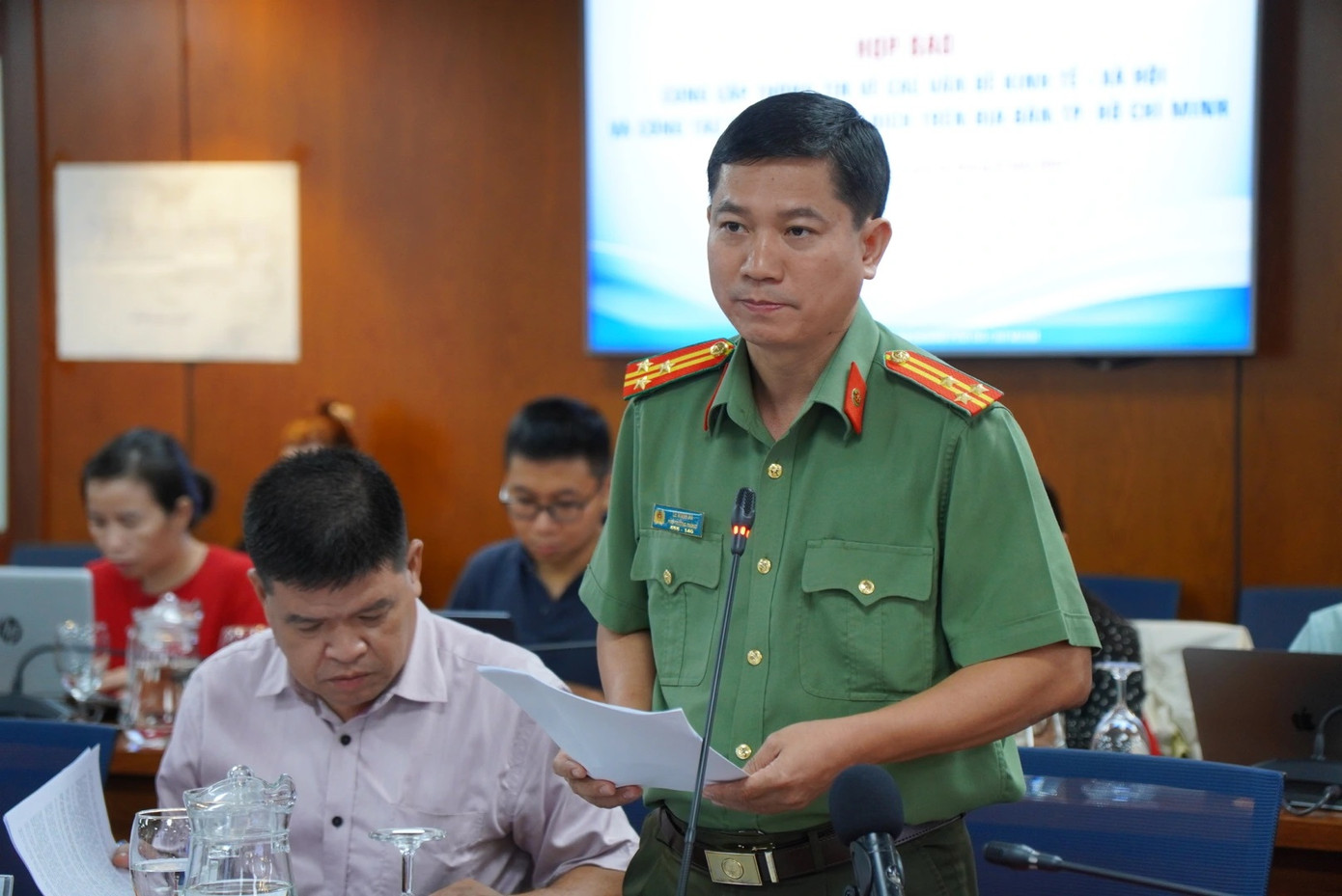 Ông Lê Mạnh Hà - Phó trưởng Phòng Tham mưu Công an TPHCM, thông tin tại buổi họp báo. Ông Lê Mạnh Hà - Phó trưởng Phòng Tham mưu Công an TPHCM, thông tin tại buổi họp báo.