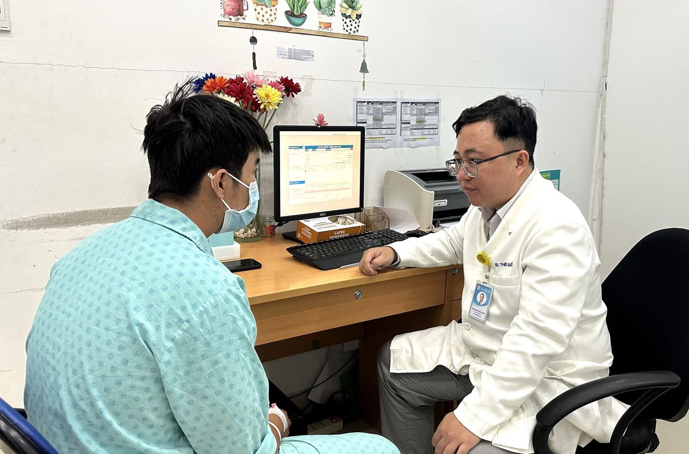 Sau phẫu thuật, sức khỏe của bệnh nhân đã bình phục tốt Sau phẫu thuật, sức khỏe của bệnh nhân đã bình phục tốt