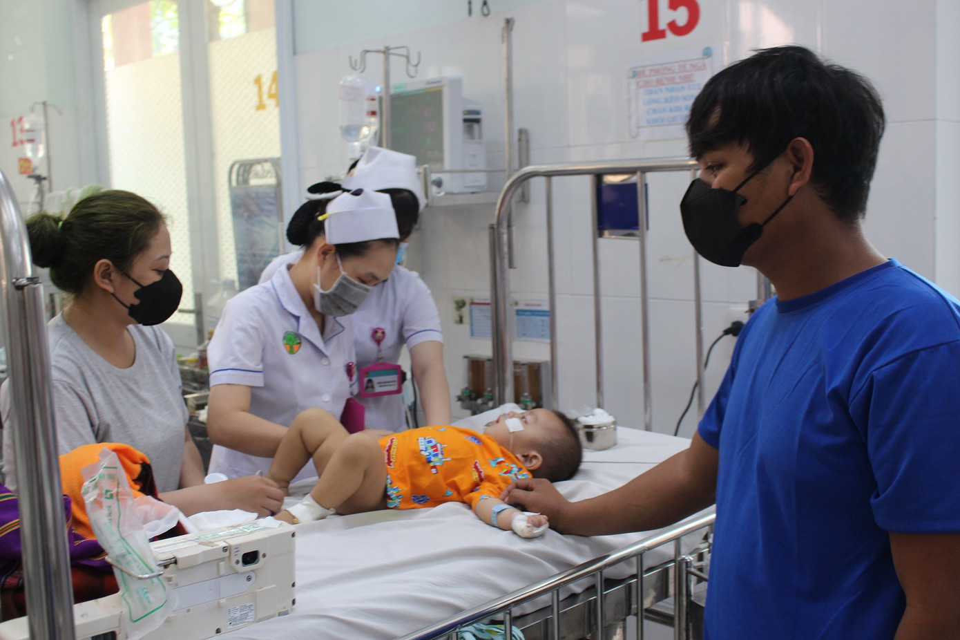 Sốt xuất huyết tấn công mọi lứa tuổi, cộng đồng cần chủ động thực hiện biện pháp phòng tránh