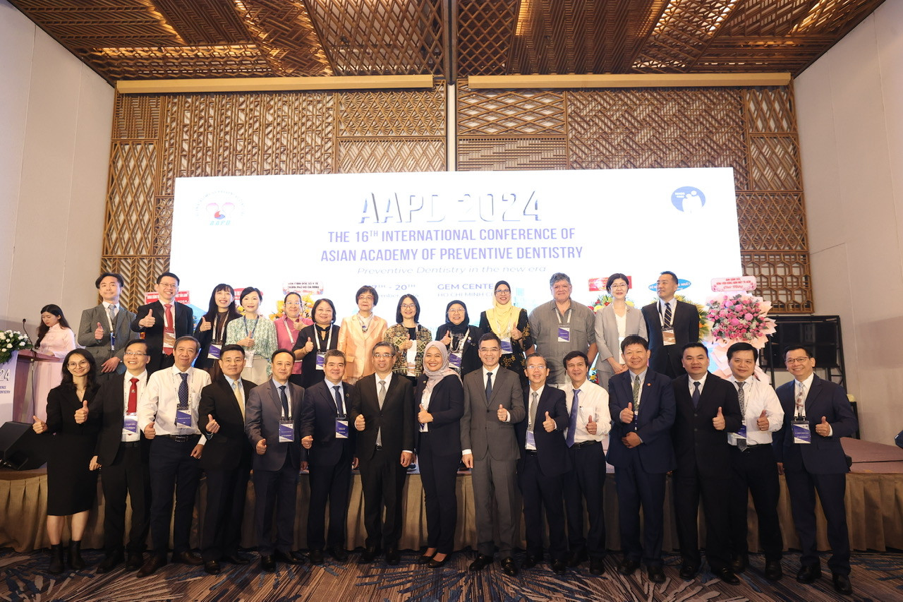 Nhiều chuyên gia đầu ngành về nha khoa ở khu vực và thế giới tham dự hội nghị Nhiều chuyên gia đầu ngành về nha khoa ở khu vực và thế giới tham dự hội nghị