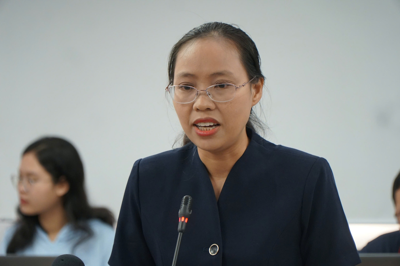 Bà Như Ý thông tin về tính hiệu quả của phố ẩm thực Phan Xích Long tại buổi họp báo. Bà Như Ý thông tin về tính hiệu quả của phố ẩm thực Phan Xích Long tại buổi họp báo.