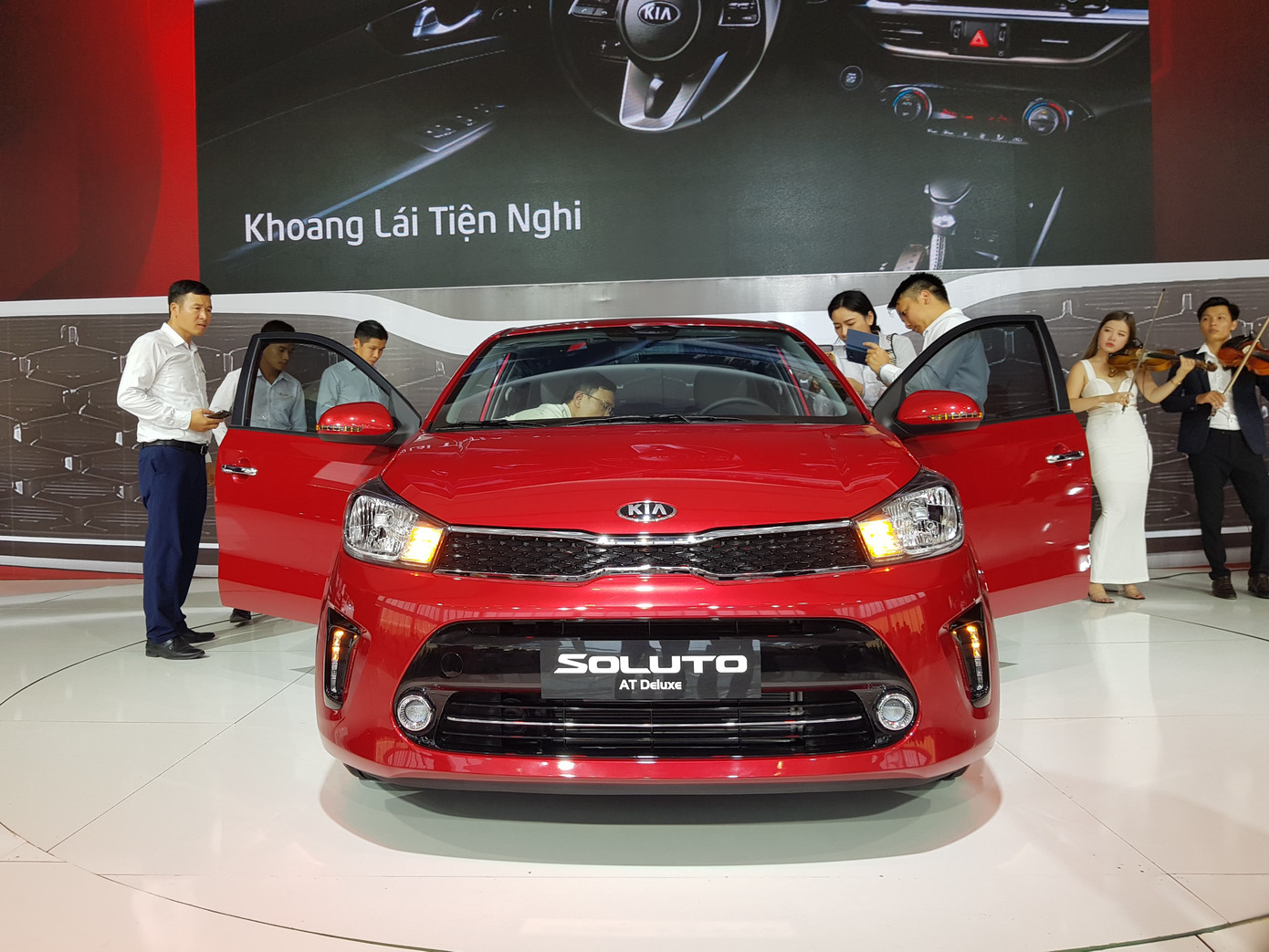 Trường Hải tung Kia Soluto, cạnh tranh Toyota Vios ở Việt Nam ảnh 1