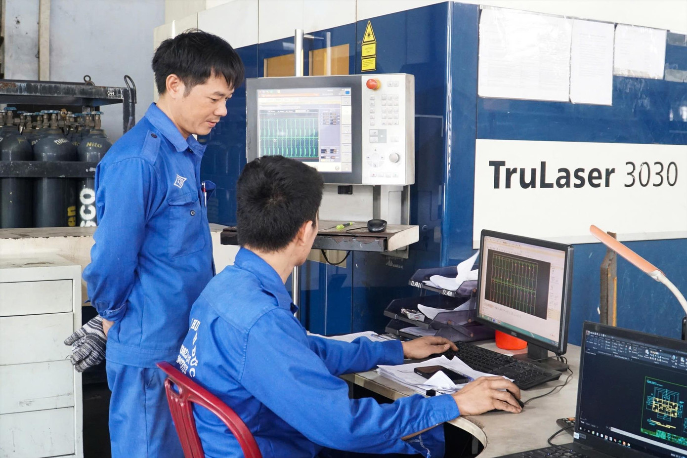 Tăng cường huy động vốn thông qua PPP và các nguồn lực trong nước góp phần không nhỏ kéo tăng trưởng kinh tế. Ảnh: Nguyễn Bằng