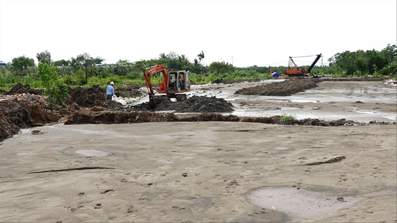 Dự án đường cao tốc tại Đồng bằng sông Cửu Long chậm tiến độ vì thiếu vật liệu xây dựng. (Ảnh minh họa) Dự án đường cao tốc tại Đồng bằng sông Cửu Long chậm tiến độ vì thiếu vật liệu xây dựng. (Ảnh minh họa)