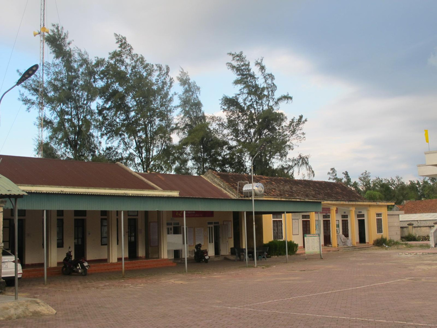 Trụ sở xã Thạch Hải phải trưng dụng trạm Thuỷ sản huyện xây dựng cách đây 40 năm