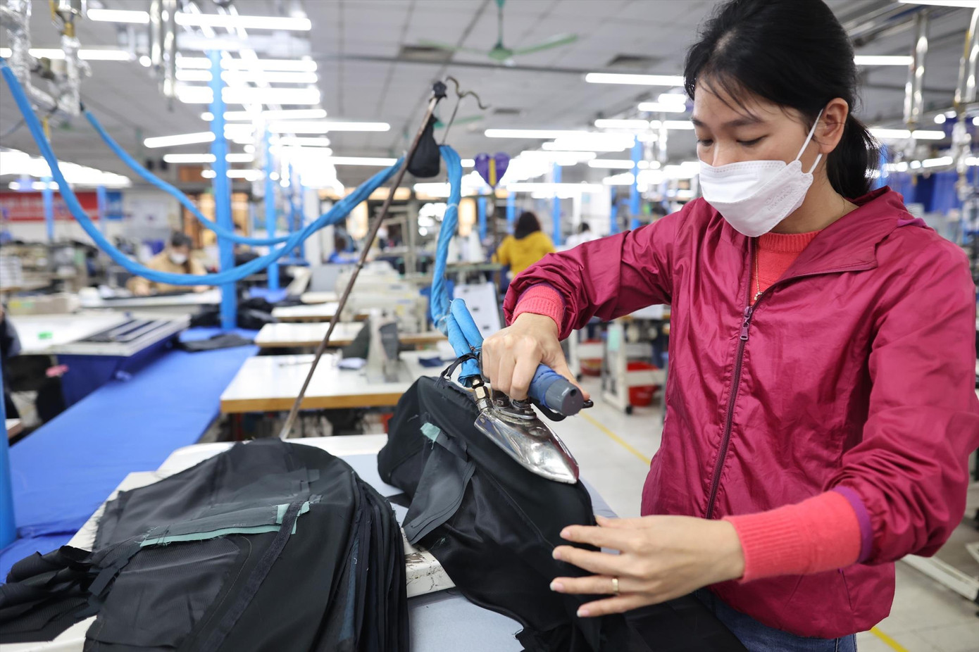 Nâng cao năng suất lao động là thách thức của các doanh nghiệp năm 2025 và các năm tới. Ảnh: Như Ý