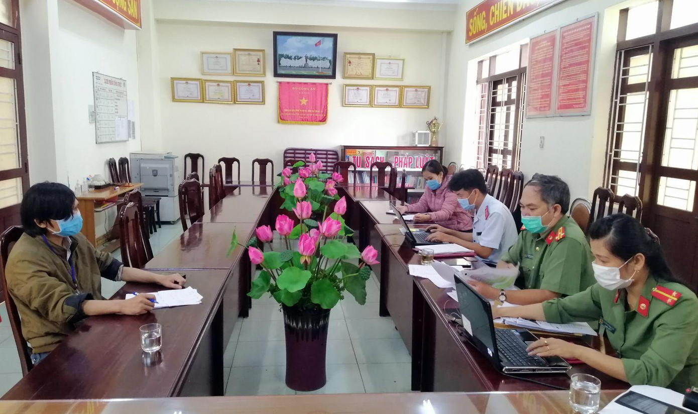 Sở TT&amp;TT Gia Lai xử phạt ông N.T.L vì đăng tải, chia sẻ thông tin sai lệch Ảnh: Công an cung cấp