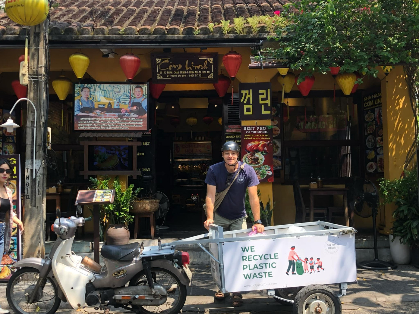 Hình ảnh quen thuộc của Frantz ở Hội An.