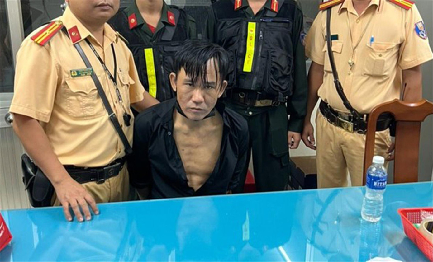 Đối tượng Ngô Bảo Trường dương tính với ma tuý và nghi “ngáo đá” khi thực hiện hành vi cưỡng đoạt xe taxi 7 chỗ ở Cần Thơ rồi chạy trốn về TPHCM vào tháng 9/2024