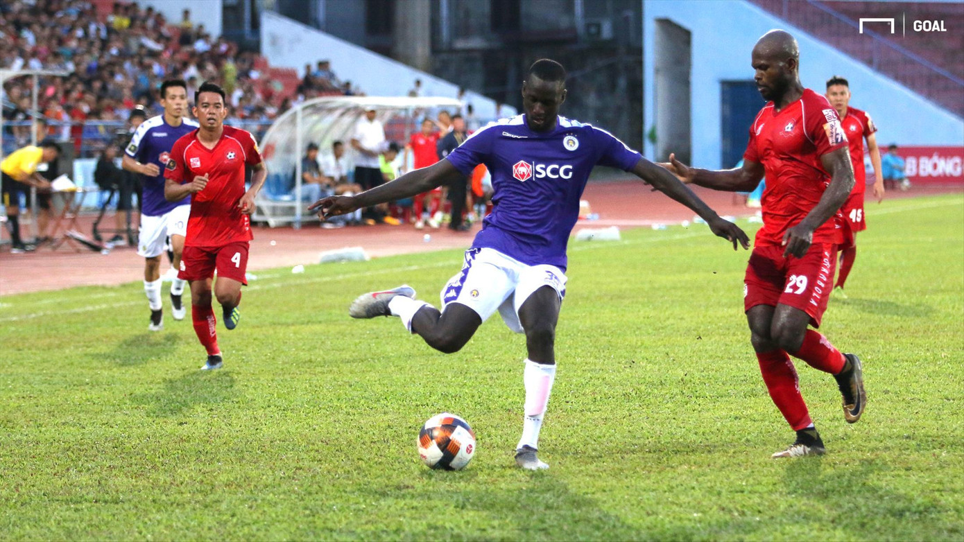 Ibou Kebe trong ngày ra mắt CLB Hà Nội Ảnh: Contras Hà Nội