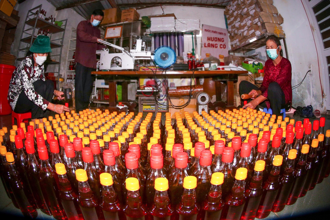 Chỉ dẫn địa lý nước mắm Nam Ô giúp khẳng định làng nghề di sảnẢnh: Giang Thanh