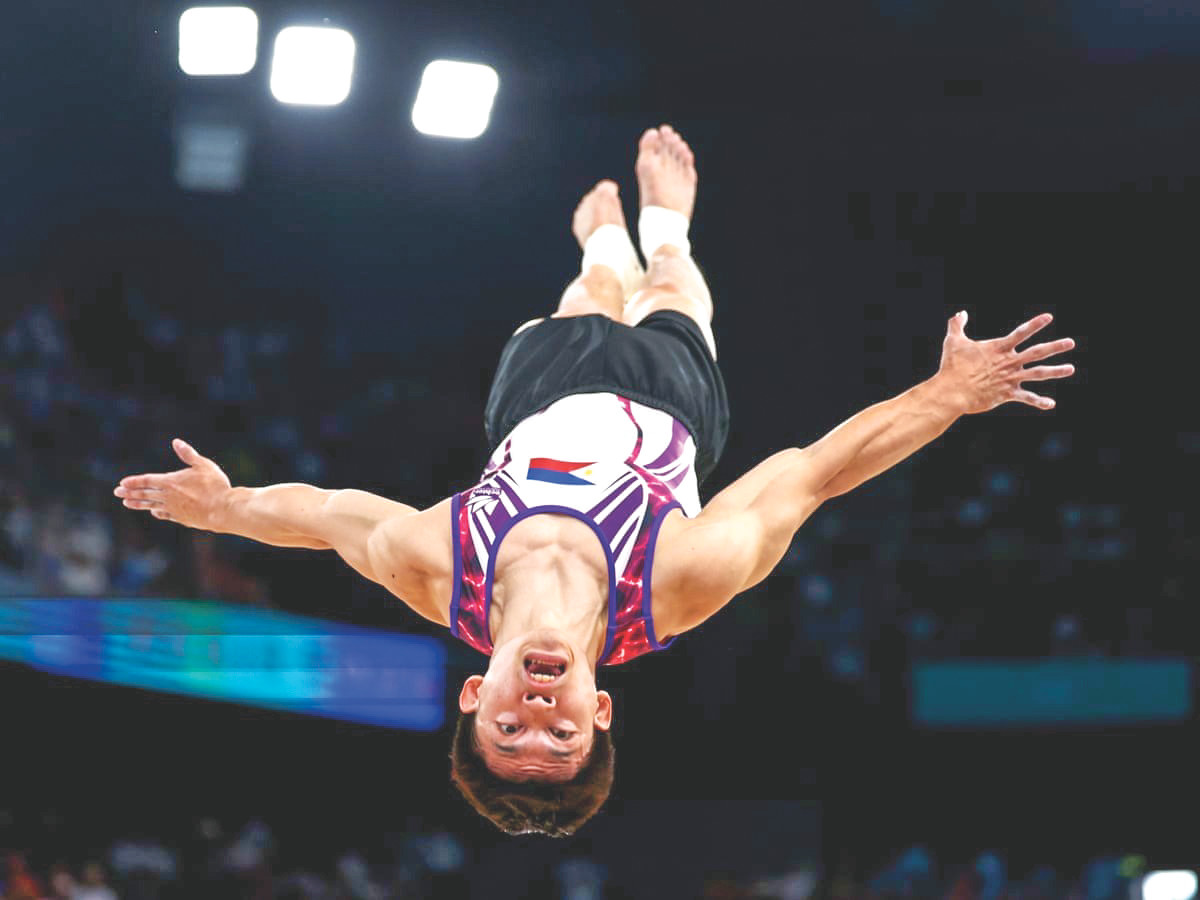 Carlos Yulo người Philippines là VĐV Đông Nam Á thành công nhất ở Olympic với 2 Huy chương Vàng TDDC