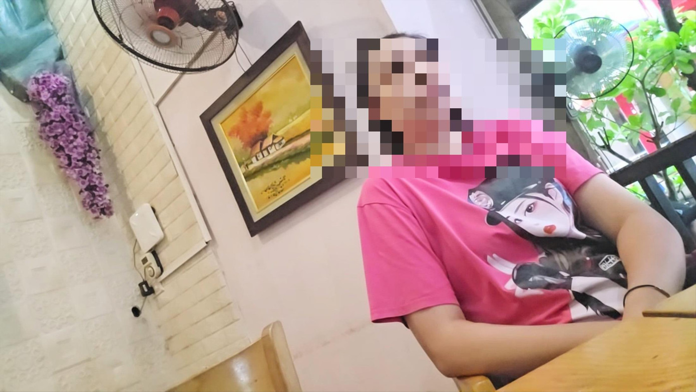 Nhân viên L. trao đổi về tỷ lệ chiết khấu cho bộ sách Cánh Diều Nhân viên L. trao đổi về tỷ lệ chiết khấu cho bộ sách Cánh Diều