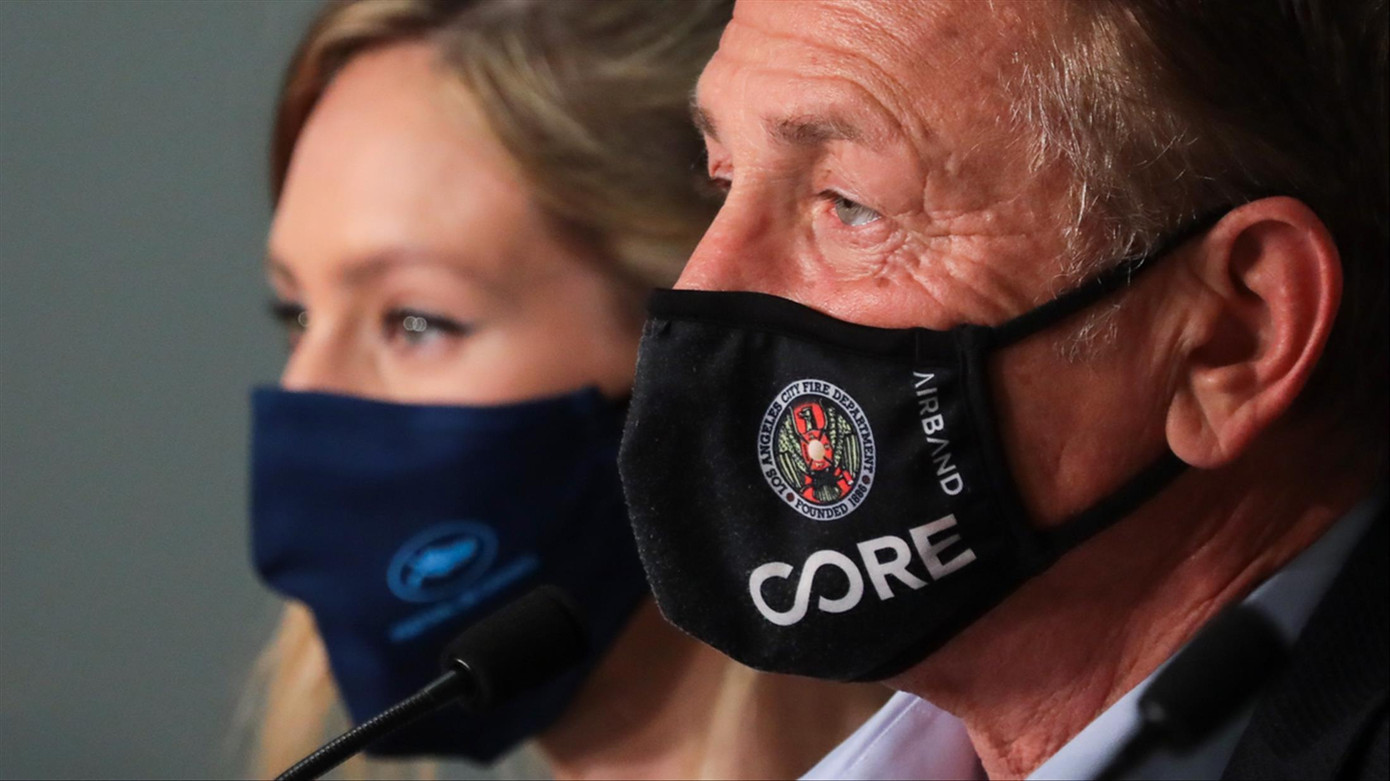 Sean Penn giới thiệu phim dự thi và thẳng thắn chỉ trích ông Donald Trump