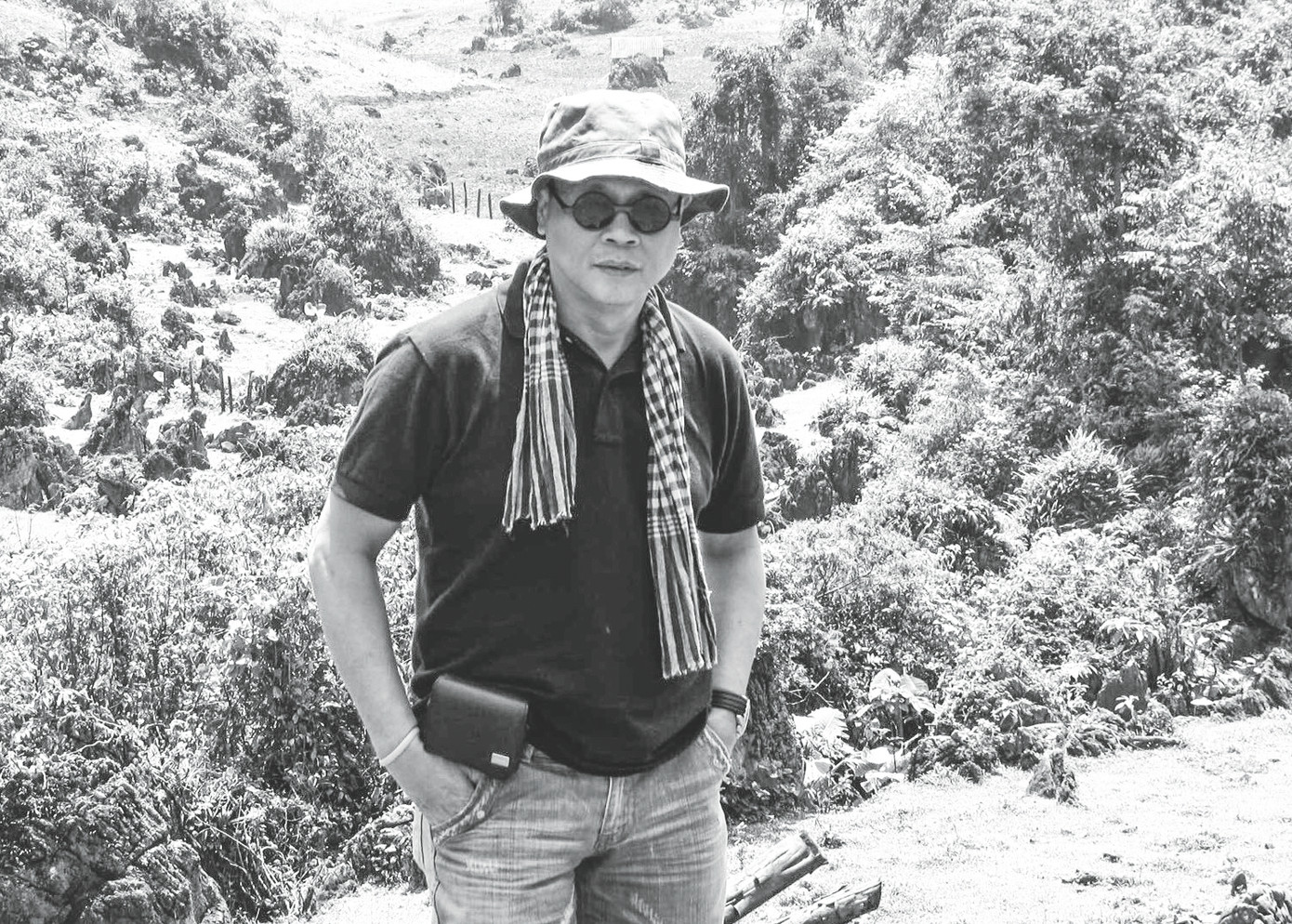 Nhà quay phim, NSƯT Trần Hùng thời điểm đang quay “Thời xa vắng” Nhà quay phim, NSƯT Trần Hùng thời điểm đang quay “Thời xa vắng”