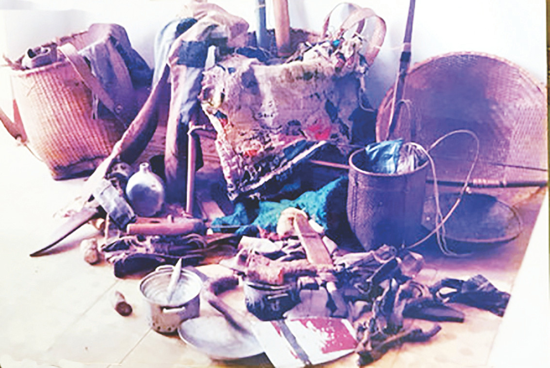 Vũ khí và công cụ sinh tồn trong rừng của fulro Vũ khí và công cụ sinh tồn trong rừng của fulro