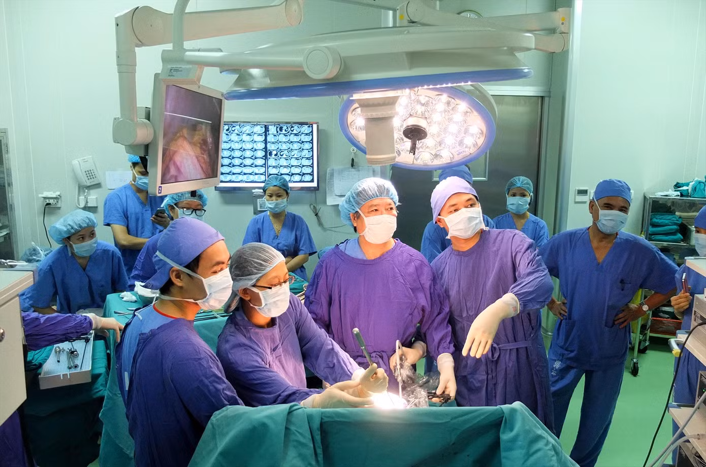 Số ca mổ tại BV Việt Đức đang tăng lại sau khi khắc phục một phần việc thiếu thuốc.