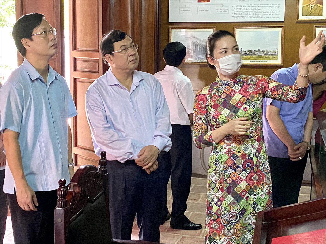 Lãnh đạo thành phố Nam Định thăm Khu tưởng niệm đồng chí Lê Đức Thọ Lãnh đạo thành phố Nam Định thăm Khu tưởng niệm đồng chí Lê Đức Thọ