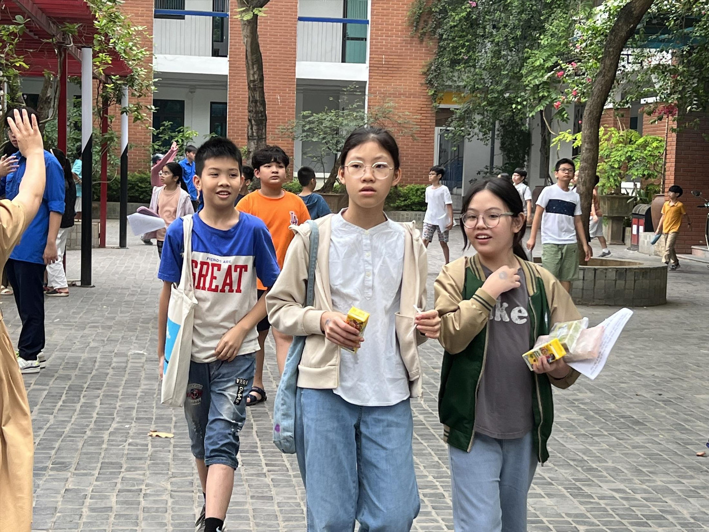 Các quận cho biết, năm học tới đảm bảo chỗ học đầu cấp cho học sinh lớp 1, lớp 6 Các quận cho biết, năm học tới đảm bảo chỗ học đầu cấp cho học sinh lớp 1, lớp 6