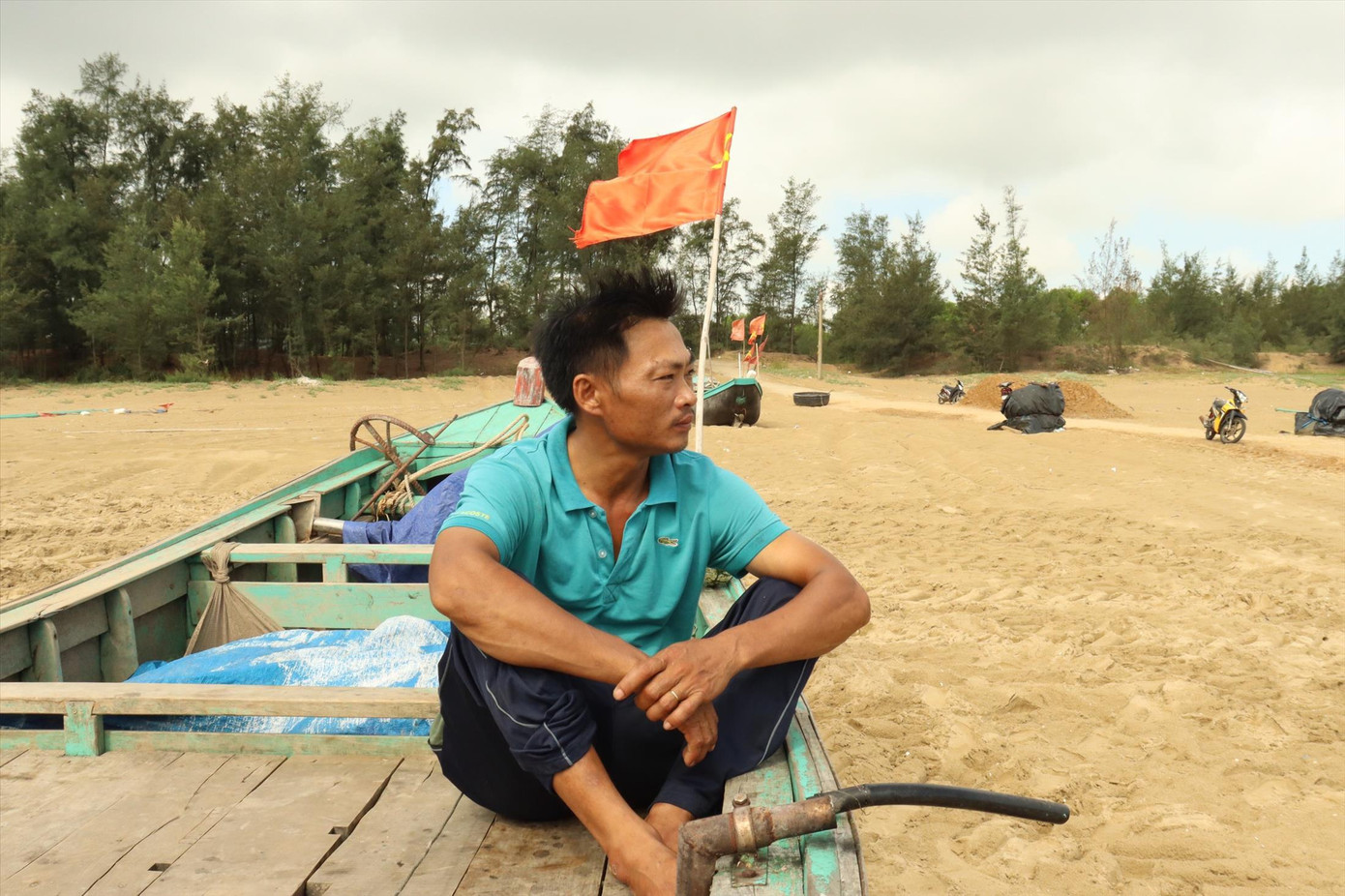 Ngư dân đang chờ quyết sách hỗ trợ từ Nhà nước Ảnh: Cảnh Huệ Ngư dân đang chờ quyết sách hỗ trợ từ Nhà nước Ảnh: Cảnh Huệ