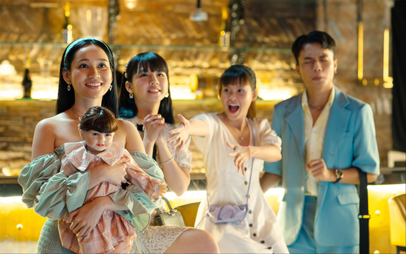 Mai Ly và hội bạn thân chỉ có mặt khi vui