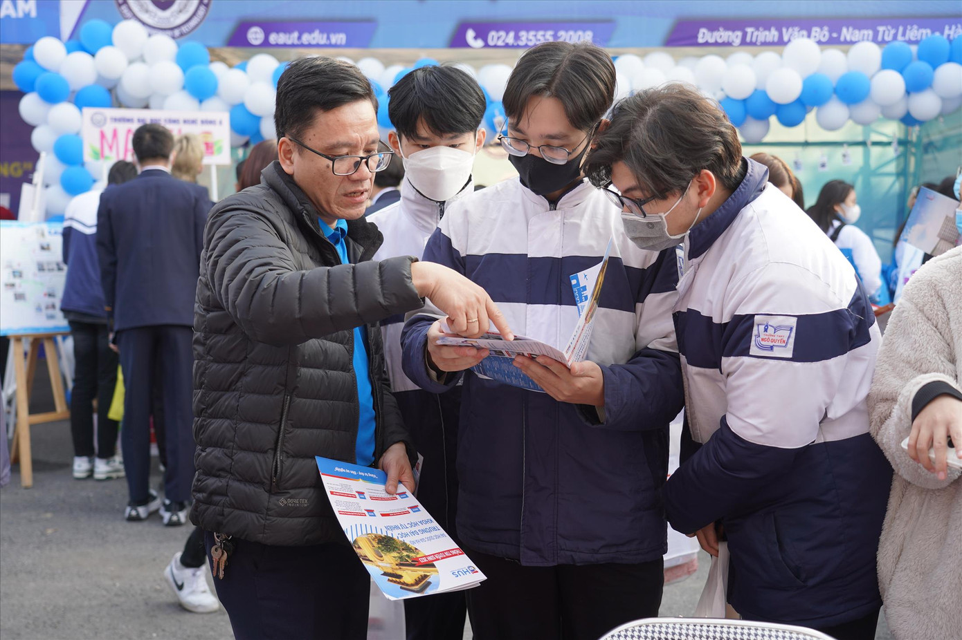 Năm nay thí sinh đăng ký nguyện vọng xét tuyển được đơn giản hóa một số thủ tục Ảnh: Nghiêm Huê