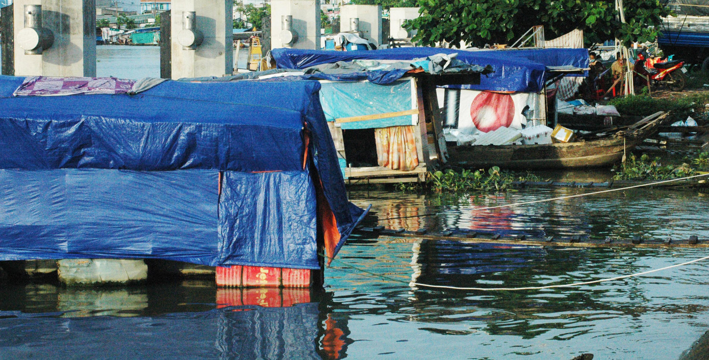 Lênh đênh xóm vạn đò Ảnh: Trần Nguyễn Anh
