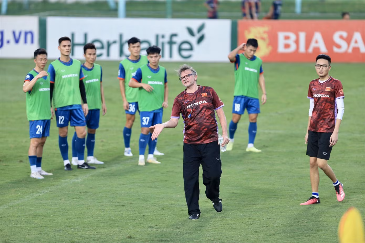 HLV Philippe Troussier được chờ đợi sẽ đem lại nét tươi mới cho đội tuyển Việt Nam ảnh: Anh Đoàn
