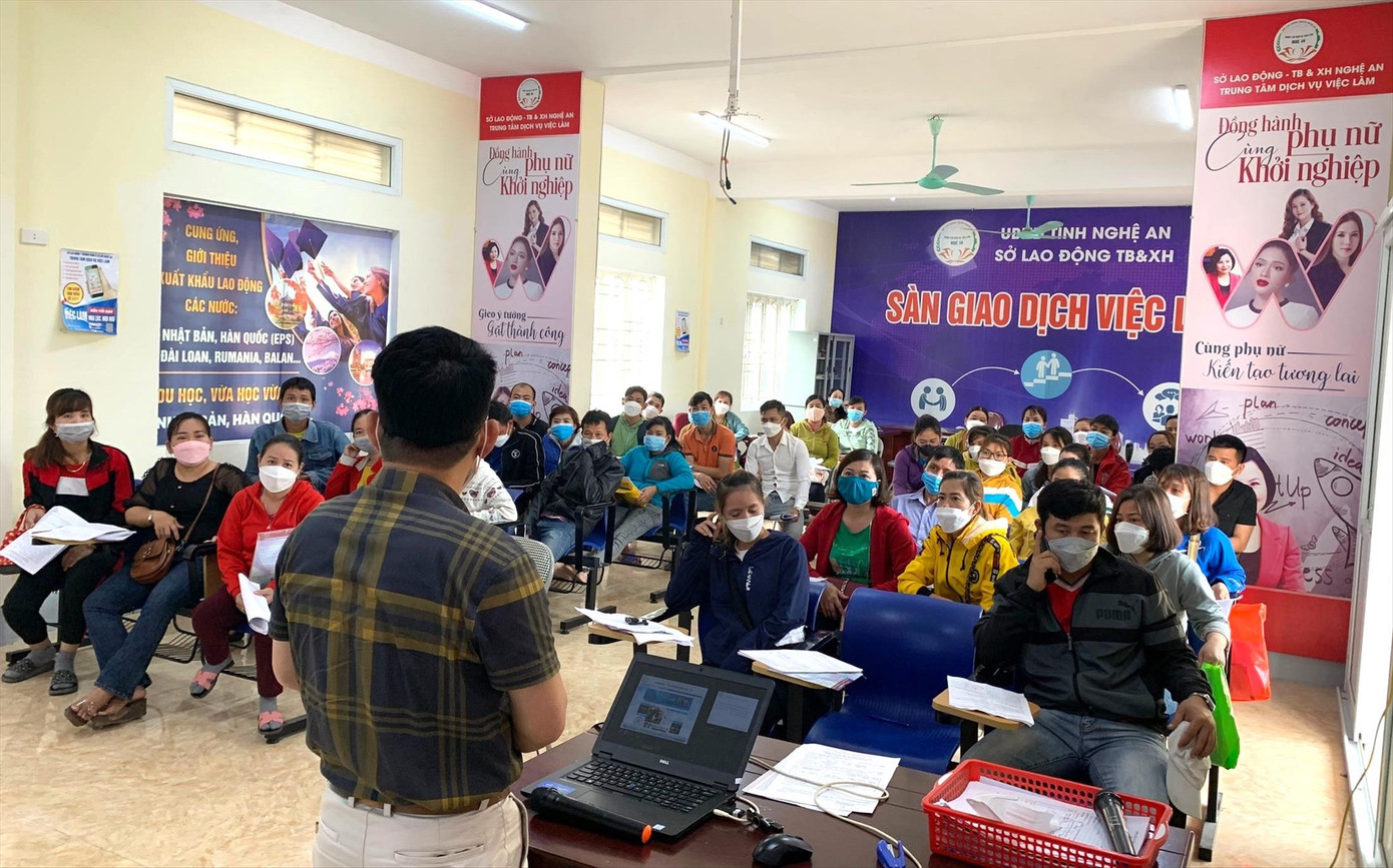 Hiện có hơn 80.000 người tỉnh Nghệ An làm việc hợp pháp tại các nước trên thế giới