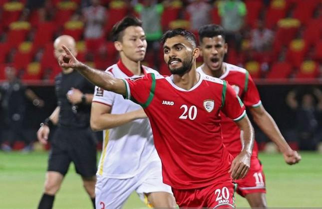 Tiền đạo 23 tuổi Al Yahyaei từng ghi bàn vào lưới Việt Nam Tiền đạo 23 tuổi Al Yahyaei từng ghi bàn vào lưới Việt Nam