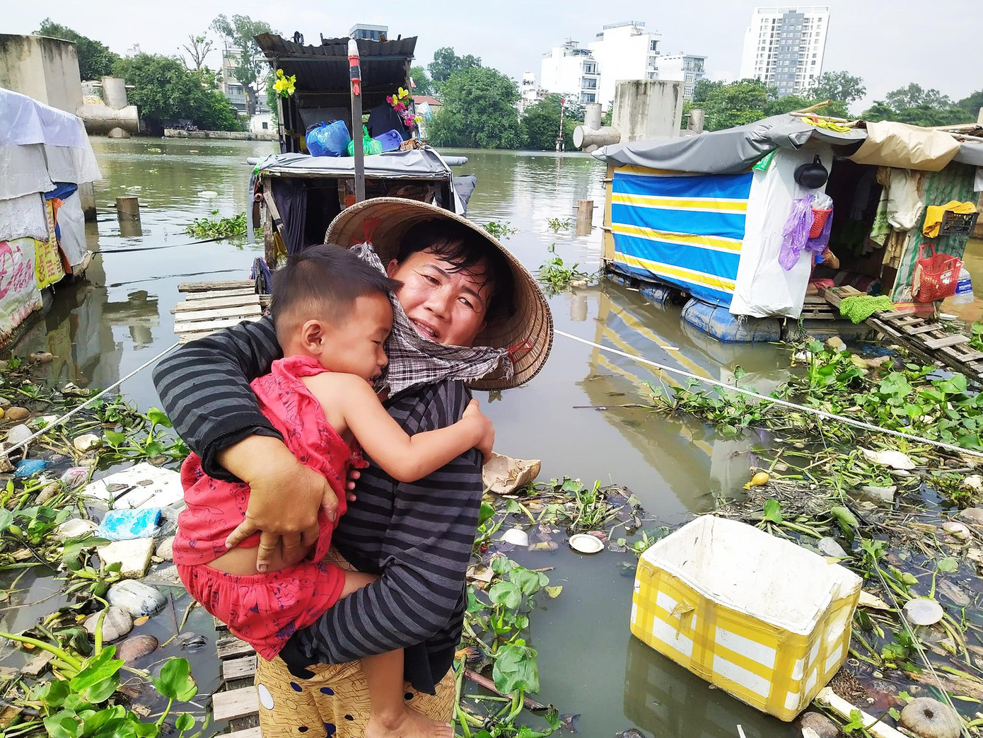 Cô Nương và đứa cháu nội