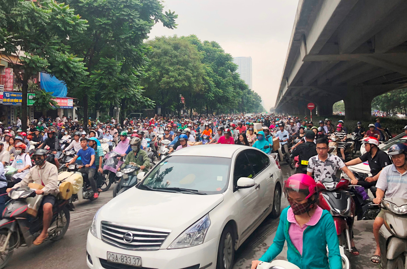 Đề án hạn chế xe cá nhân tại Hà Nội đang được xem xét mở rộng ra ngoài Vành đai 3. Ảnh: Trọng Đảng